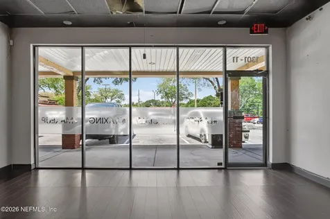 1301 Monument Road Jacksonville FL 32225
