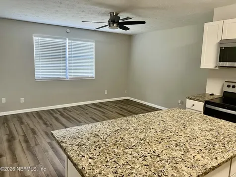 10964 Bacall Road W Jacksonville FL 32218
