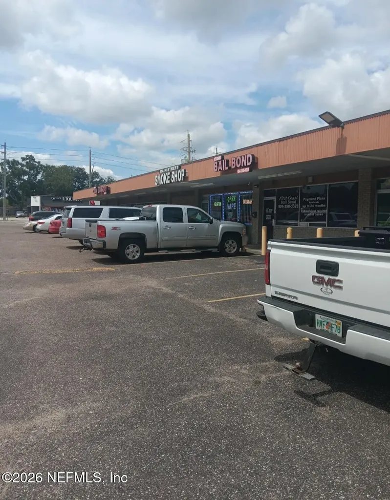17 43rd Street E Jacksonville FL 32208