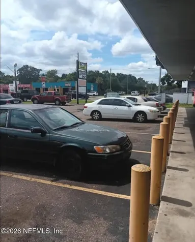 17 43rd Street E Jacksonville FL 32208