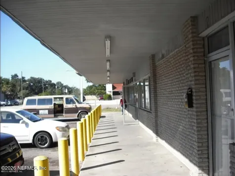 17 43rd Street E Jacksonville FL 32208