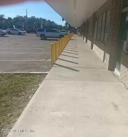 17 43rd Street E Jacksonville FL 32208