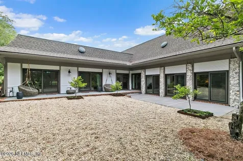 7575 Hollyridge Road Jacksonville FL 32256