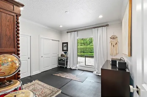 7575 Hollyridge Road Jacksonville FL 32256