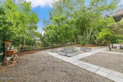 7575 Hollyridge Road Jacksonville FL 32256