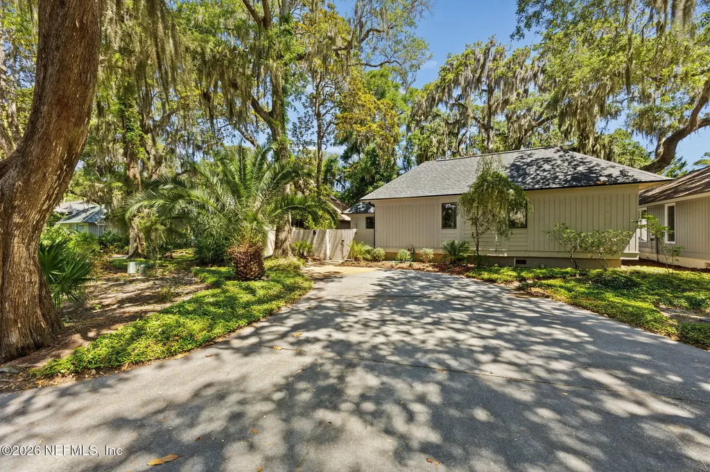 27 Marsh Creek Road Fernandina Beach FL 32034