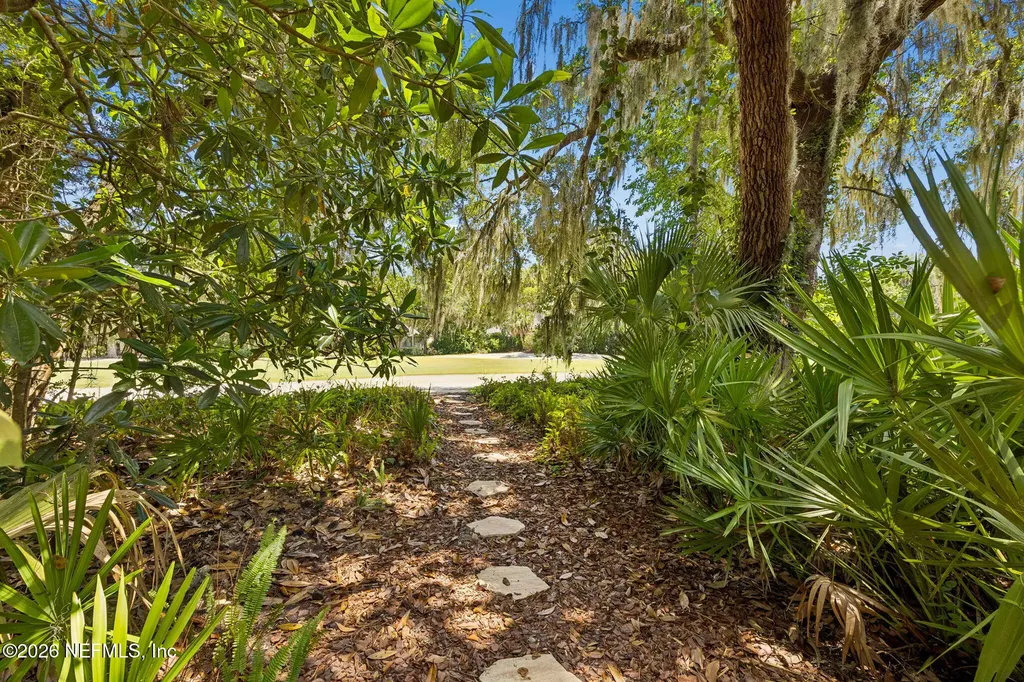 27 Marsh Creek Road Fernandina Beach FL 32034