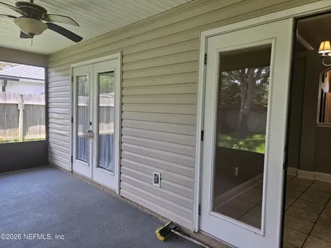 2338 Cool Springs Drive N Jacksonville FL 32246