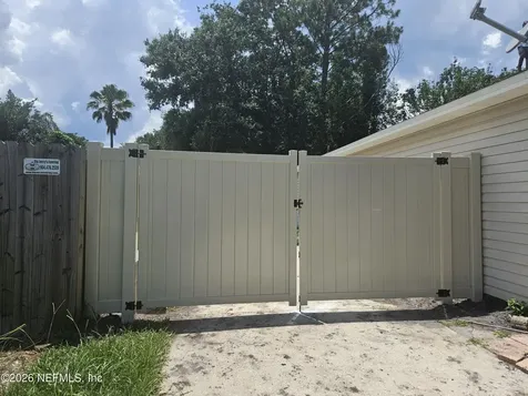 2338 Cool Springs Drive N Jacksonville FL 32246