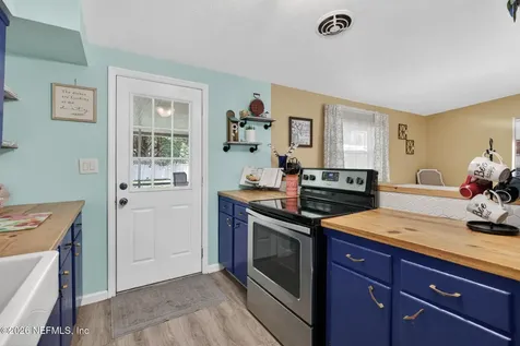 8551 Mathonia Avenue Jacksonville FL 32211