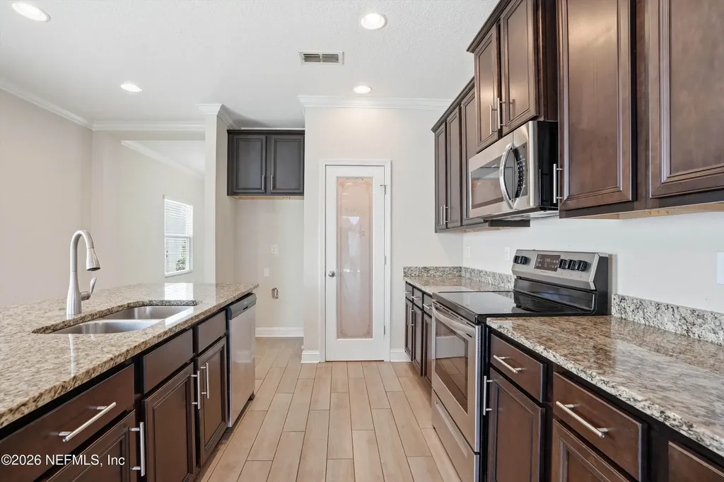 10076 Kit Fox Parkway Jacksonville FL 32222