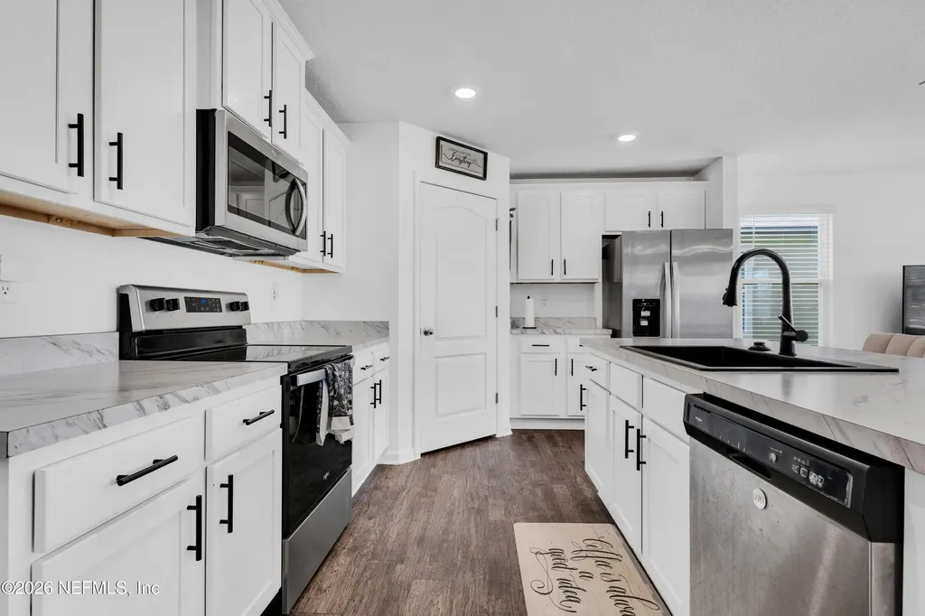 2437 Falling Star Lane Green Cove Springs FL 32043