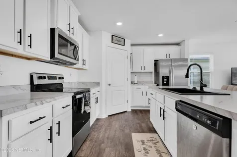 2437 Falling Star Lane Green Cove Springs FL 32043