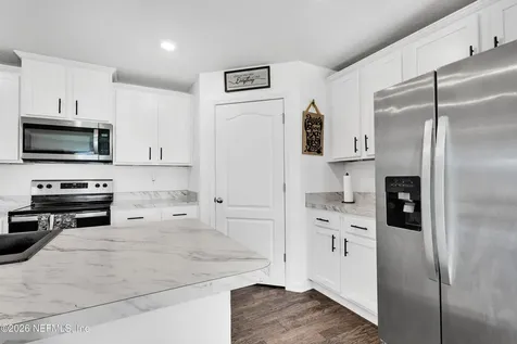 2437 Falling Star Lane Green Cove Springs FL 32043