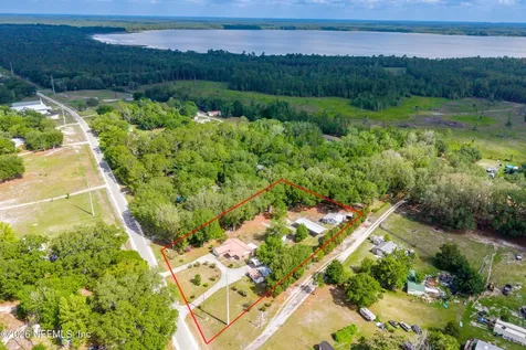 7961 SW County Road 225 Starke FL 32091