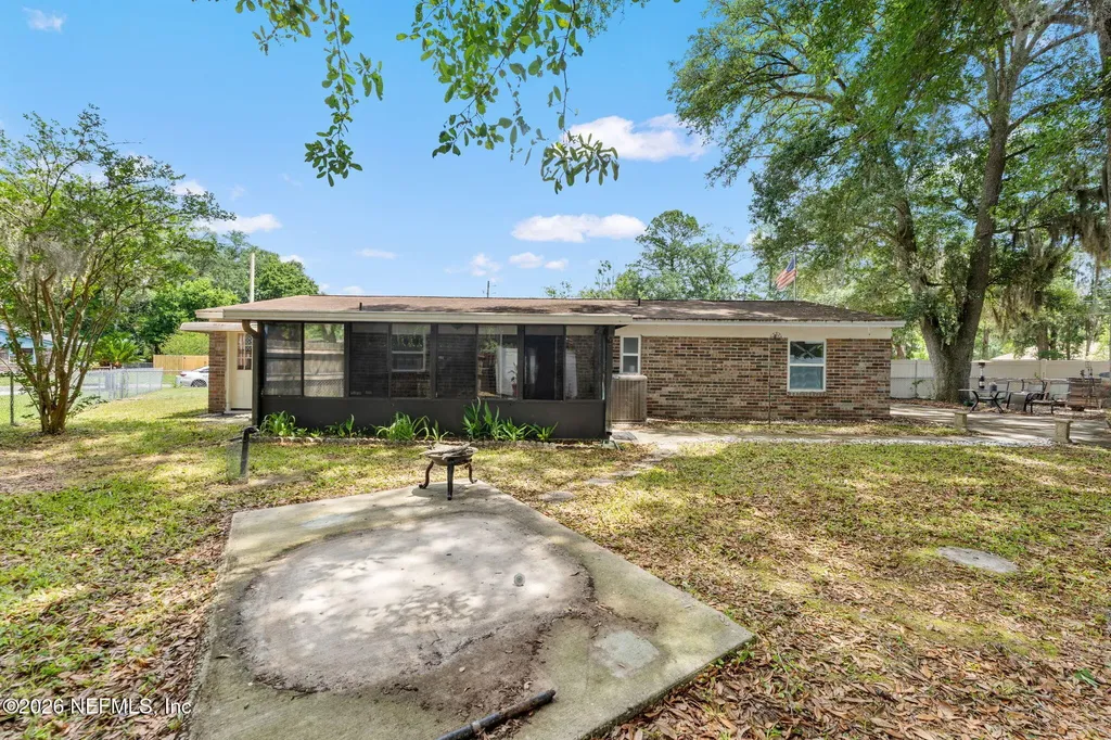 4212 Pointe Haven Drive N Jacksonville FL 32218