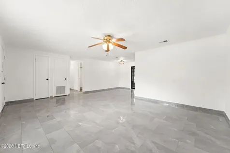 4212 Pointe Haven Drive N Jacksonville FL 32218