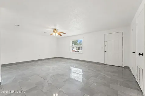 4212 Pointe Haven Drive N Jacksonville FL 32218