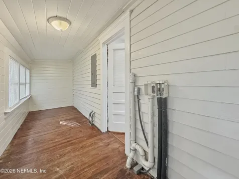 649 Long Branch Boulevard Jacksonville FL 32206