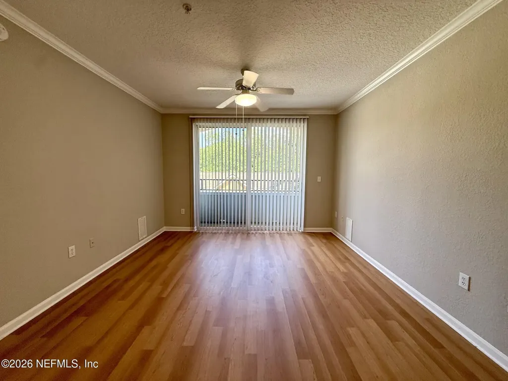 8539 Gate Parkway W Jacksonville FL 32216