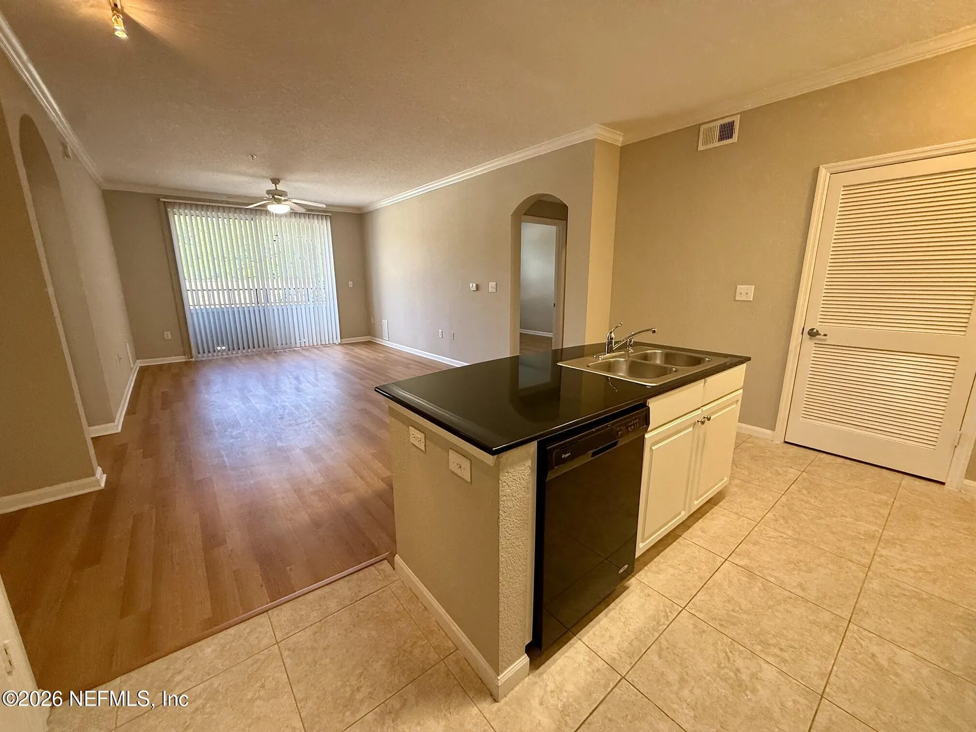 8539 Gate Parkway W Jacksonville FL 32216