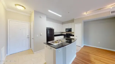 8539 Gate Parkway W Jacksonville FL 32216