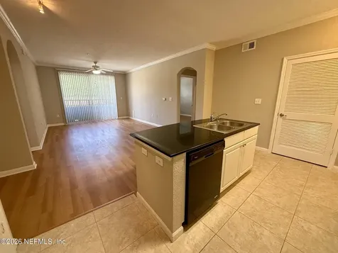 8539 Gate Parkway W Jacksonville FL 32216