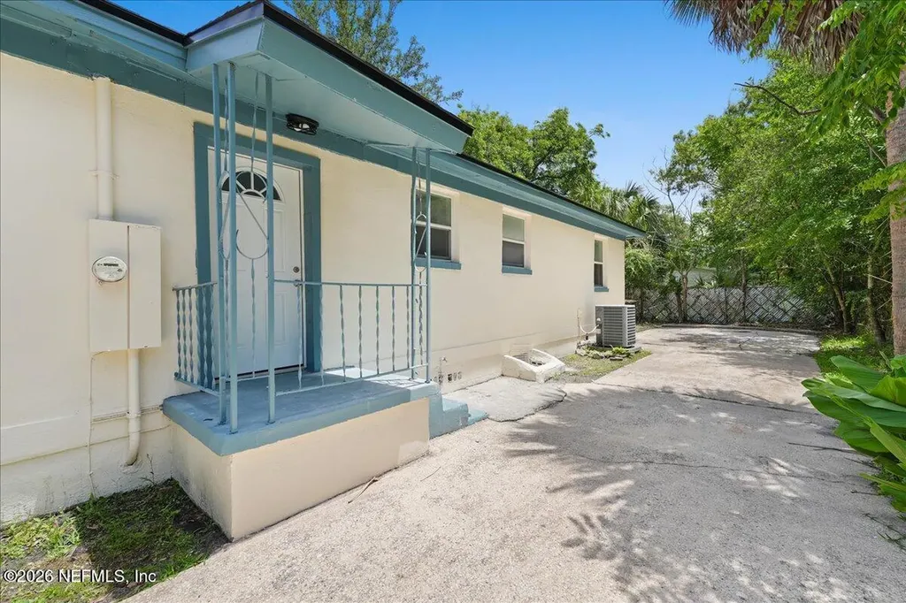 1552 W 14th Street Jacksonville FL 32209