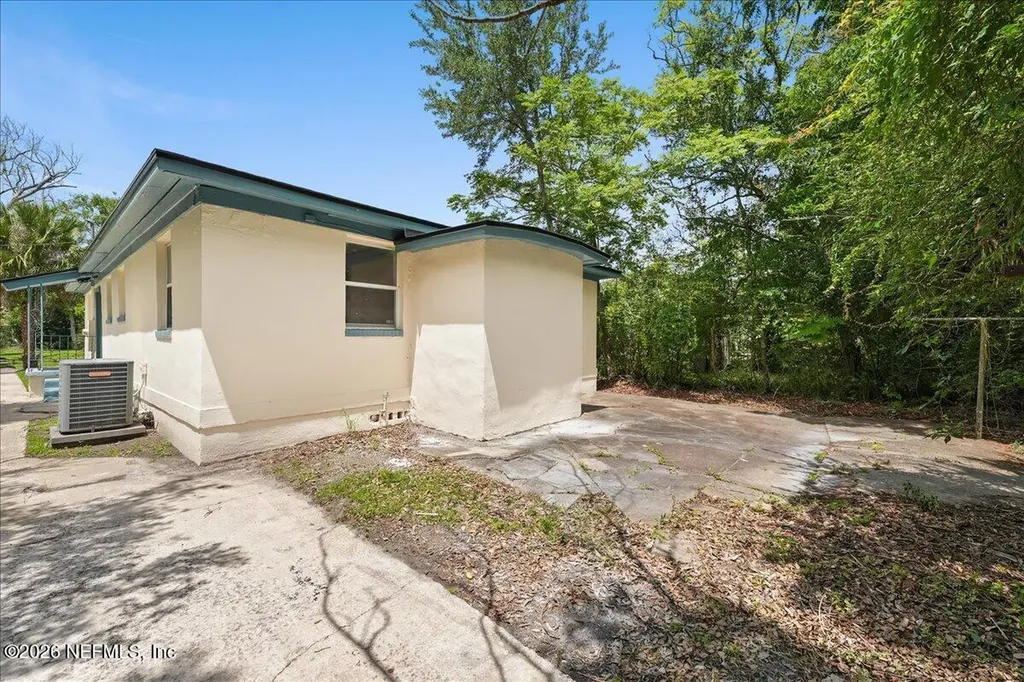 1552 W 14th Street Jacksonville FL 32209