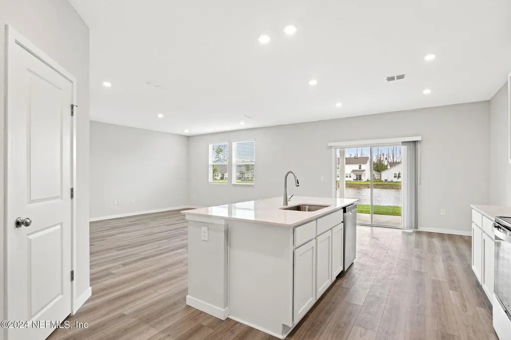 14710 Cashew Avenue Jacksonville FL 32218