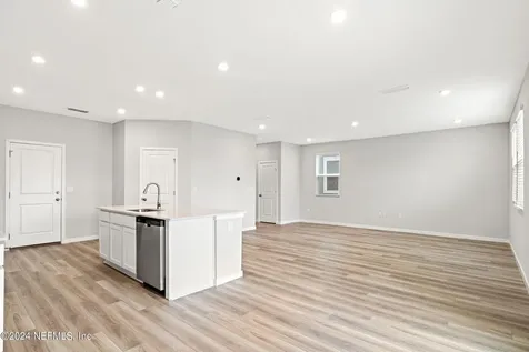 14710 Cashew Avenue Jacksonville FL 32218