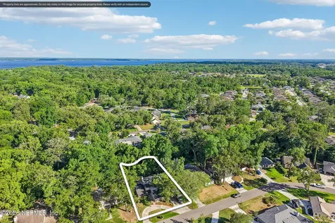 514 Los Palmas Drive Fleming Island FL 32003