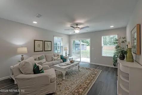 8639 Crystalline Lane Jacksonville FL 32221