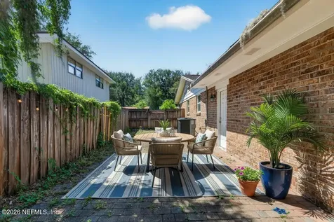 5439 Contina Avenue Jacksonville FL 32277