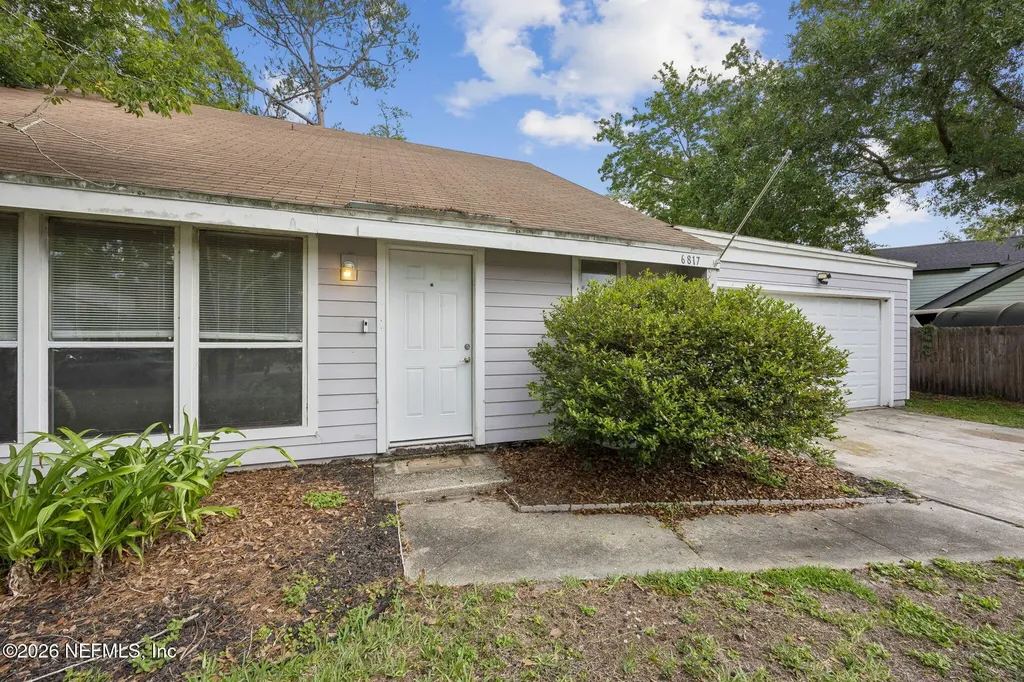 6817 Coralberry Lane S Jacksonville FL 32244