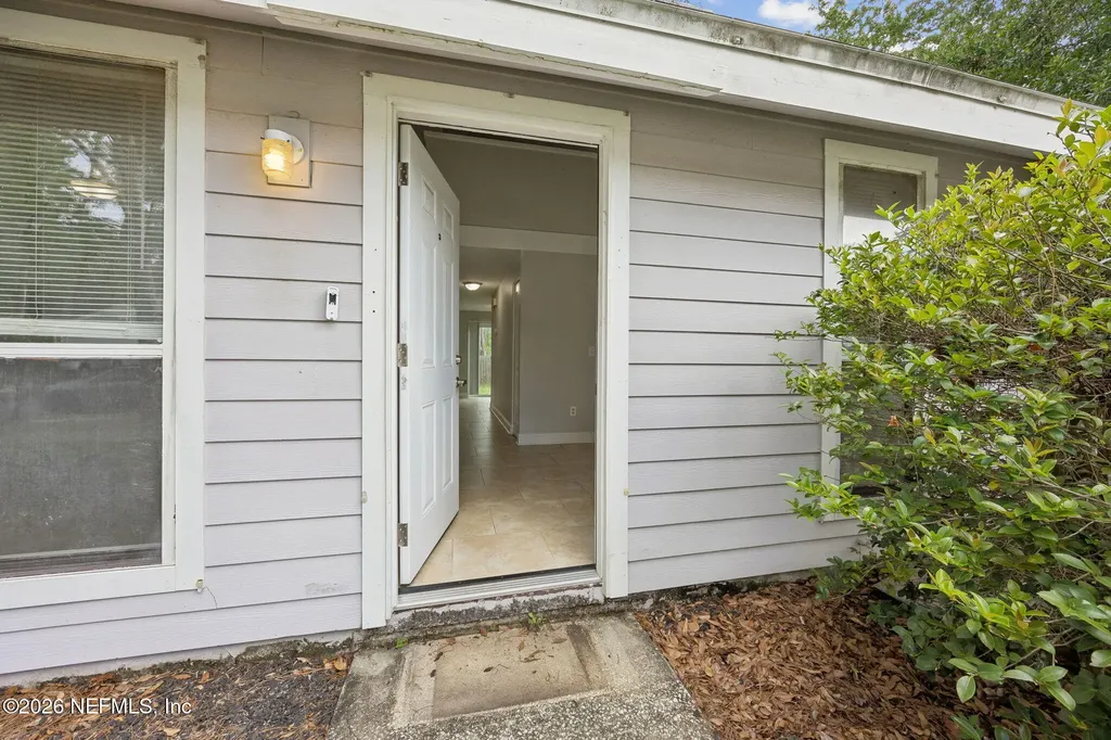 6817 Coralberry Lane S Jacksonville FL 32244