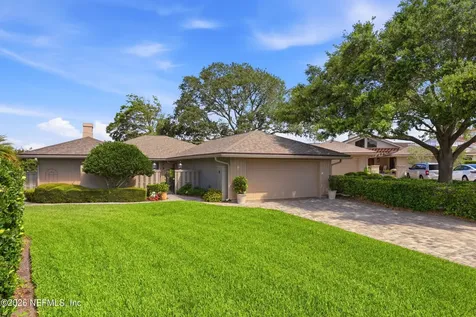 70 Village Walk Lane Ponte Vedra Beach FL 32082