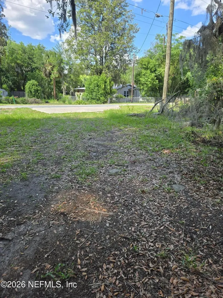 609 NW Dixie Avenue Lake City FL 32055