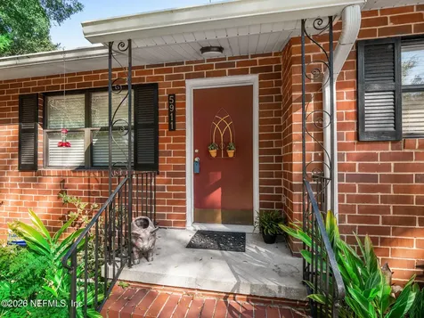 5911 Hyde Park Circle Jacksonville FL 32210