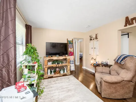 5911 Hyde Park Circle Jacksonville FL 32210