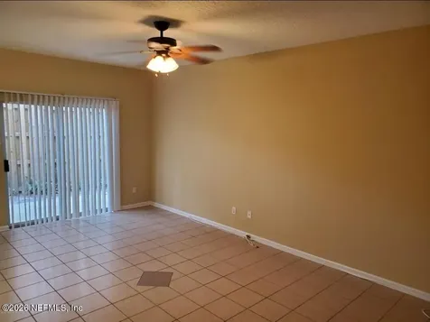 5260 Collins Road Jacksonville FL 32244