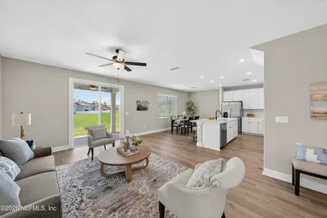 3957 Gareys Ferry Way Middleburg FL 32068