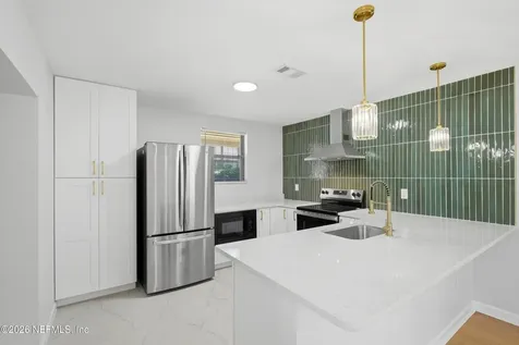 4635 Glenwood Avenue Jacksonville FL 32205