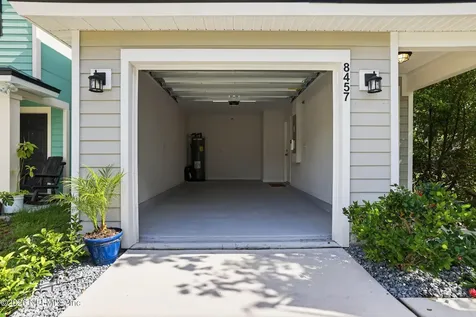8457 Eaton Avenue Jacksonville FL 32211