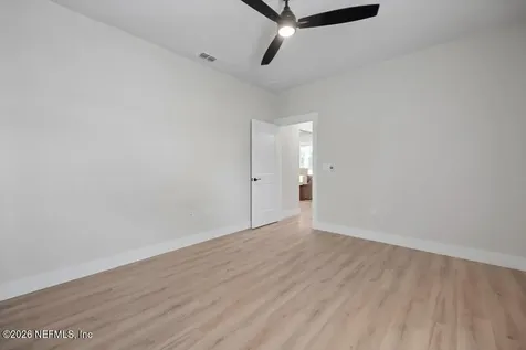 4524 Pinewood Avenue Jacksonville FL 32207