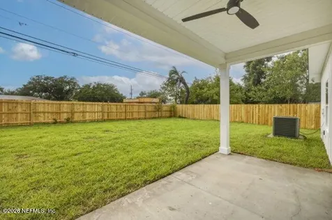 4524 Pinewood Avenue Jacksonville FL 32207