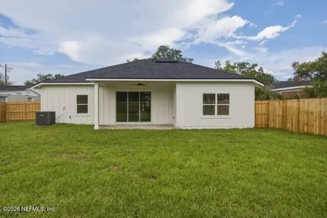 4524 Pinewood Avenue Jacksonville FL 32207