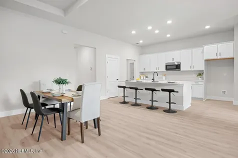4524 Pinewood Avenue Jacksonville FL 32207