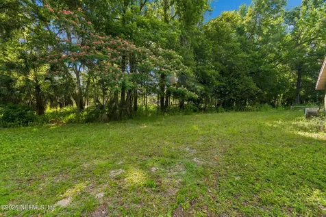 1901 State Road 13 N St. Johns FL 32259