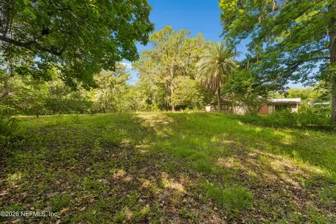 1901 State Road 13 N St. Johns FL 32259